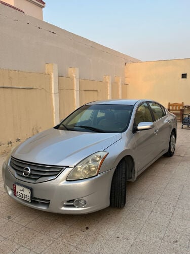 nissan altima 