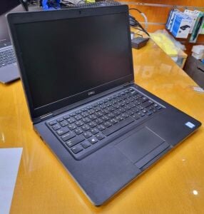 DELL LATITUDE : CORE i7 8TH GEN