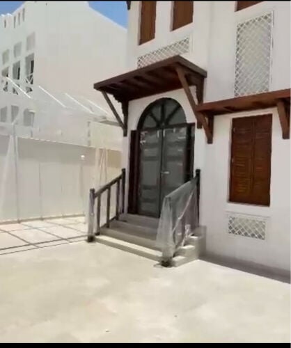 فيلا في الرويس تشطيف راقي 