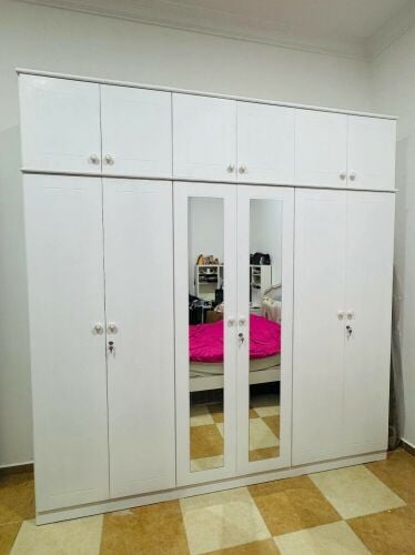 Cabinet, Wardrobe Cupboard availabl