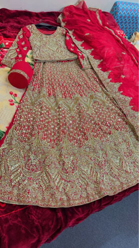 wedding dress 