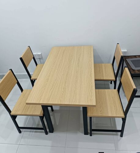 Dining tables With Chair good quali