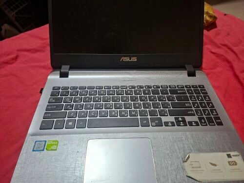 Asus Vivo book 15  X507U BR