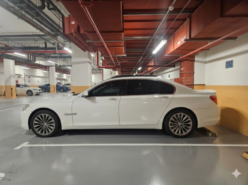 Low Mileage 740Li BMW