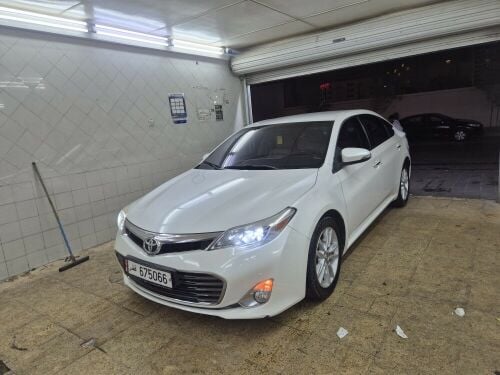 Toyota Avalon 2015