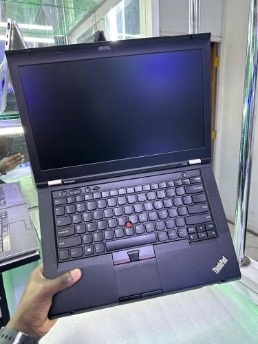 i7 LENOVO THINKPAD T430 8gb 256ssd 