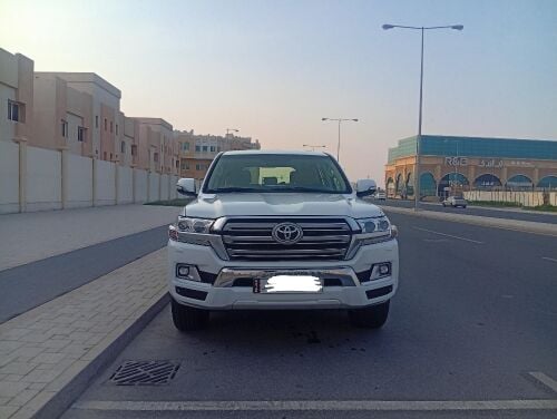 Toyota Land Cruiser GXR 2017 model
