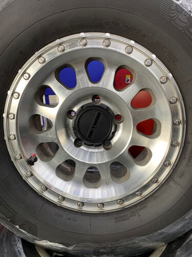 Method Rim with 285/65/17 Michelin 