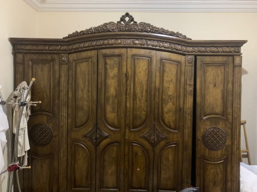 wardrobe