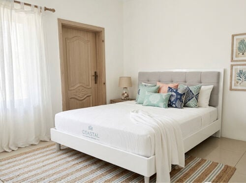 Queen bed+mattress | Home center 