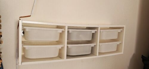 Wall storage