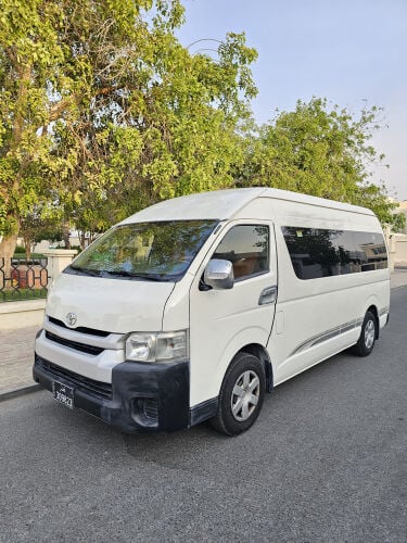 Hiace seat 2017