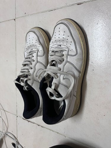 White Nike Air Force 1