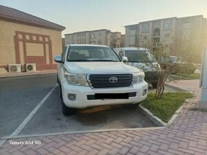 LAND CRUISER 2014 - URGENT SALE