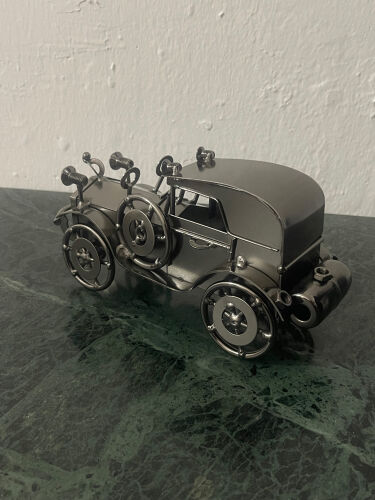 Handmade decoration piece 