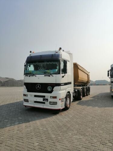 Mercedes-Benz truck head for sale