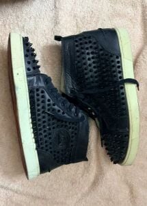 URGENT SALE  CHRISTIAN LOUBOUTI