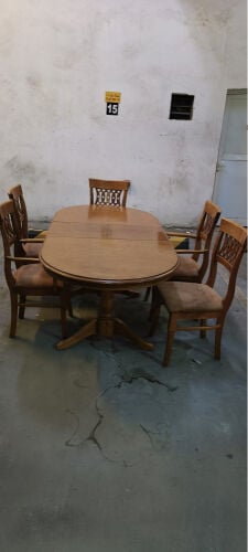 طربيزة سفرة كلاسيكية