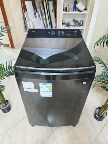 like new SAMSUNG 18 kg