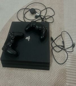 PS4 PRO