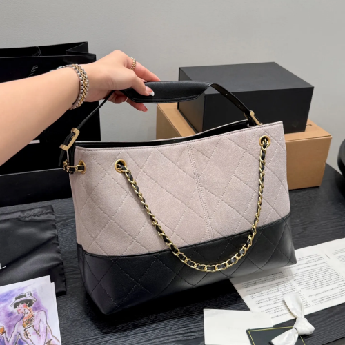 CHANEL.....