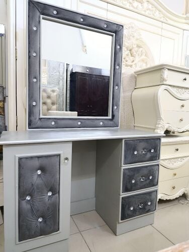 drasing table for sale