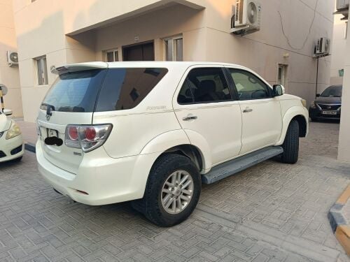 Toyota Fortuner V4 single owner 201