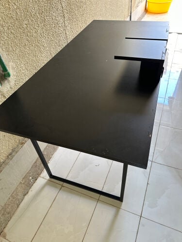 طاوله اصليه 