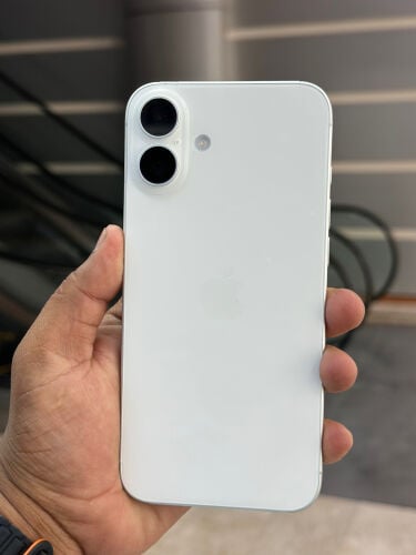 iPhone 16 Plus