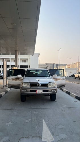 كروزر ٢٠٠٧ ماشي ٤٠٠ الف 