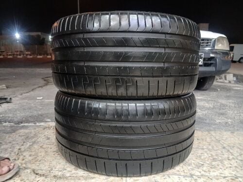 315/35/21 or 285/30/21 Pirelli