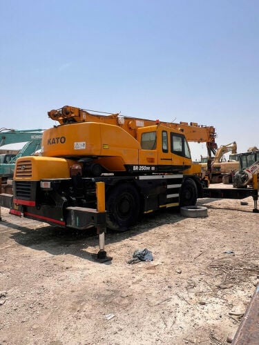 KATO 25 Ton 4 wheel crane