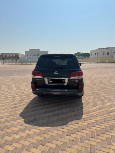 Lexus 570