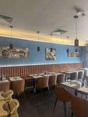 Restaurant Waiter Urgent Hiring!!!
