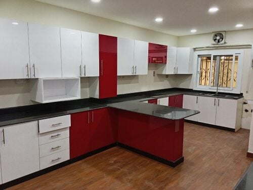 For Rent in Al Sadd – Behind Jarir