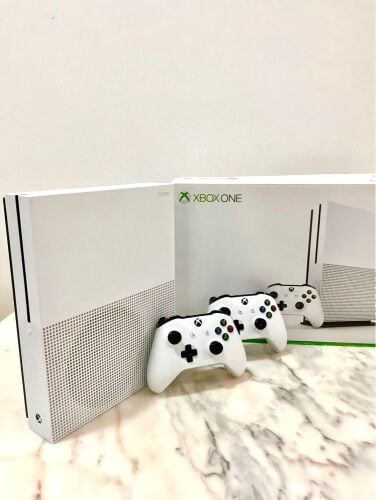for sale Xbox one S TB2