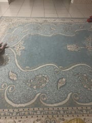 للبيع