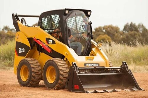Skid loader bobcat operator