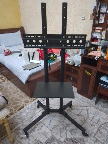 حامل تلفزيون كبير مع عجلات يمكن ا