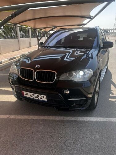 A distinctive car with full options
