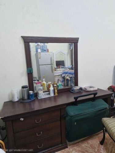 Dressing table used
