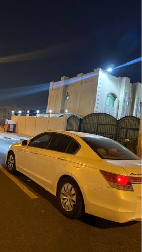 هوندا اكورد نظيفه للبيع