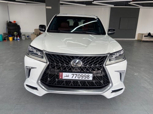 Lexus 2016 white 
