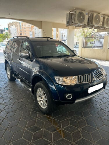 Mitsubishi Pajero Sports - 2010