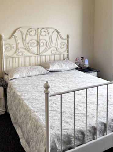 bed twince