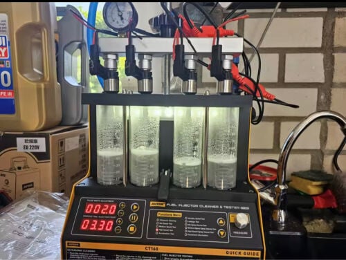 Fuel injectors cleaner and tester