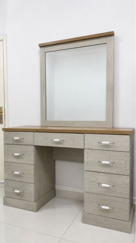 dressing table