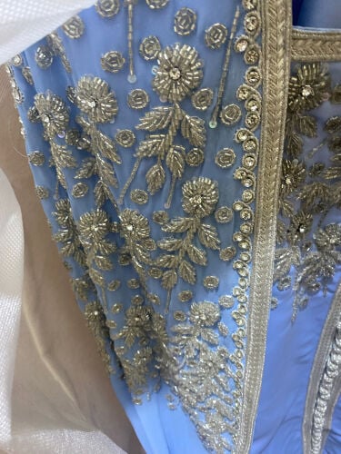 قفطان شبه جديد 