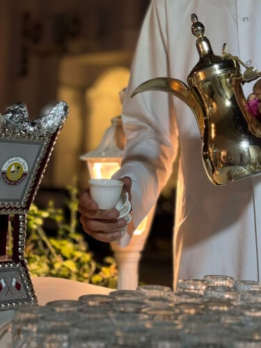 مقهوين شباب مع العده ولا اغراض  