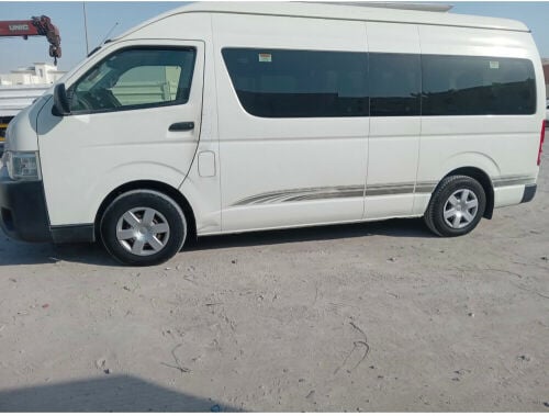 باص تويوتا عالي للبيع موديل ٢٠١٨ 